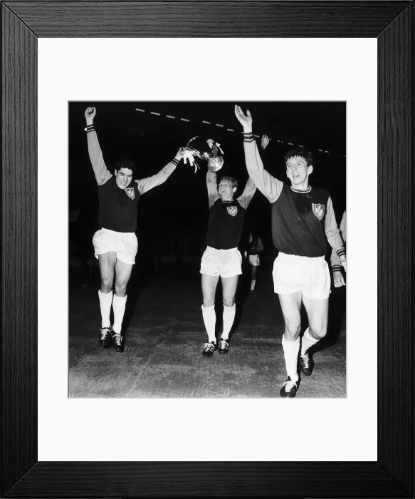 Framed Print : Bobby Moore with European Cup Winners Cup 1965 after West Ham beat Munich Framed Print : Bobby Moore with European Cup Winners Cup 1965 after West Ham beat Munich