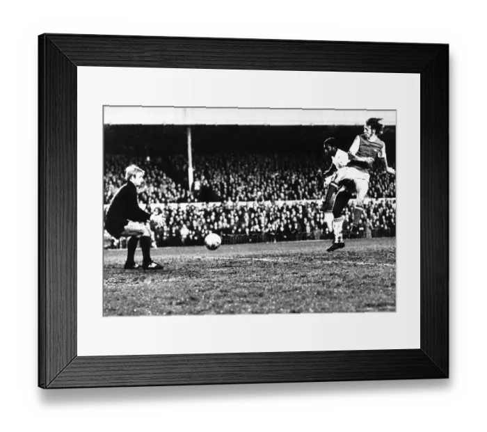 Framed Print : Charlie George of Arsenal attacks Anderlecht goal 1970
