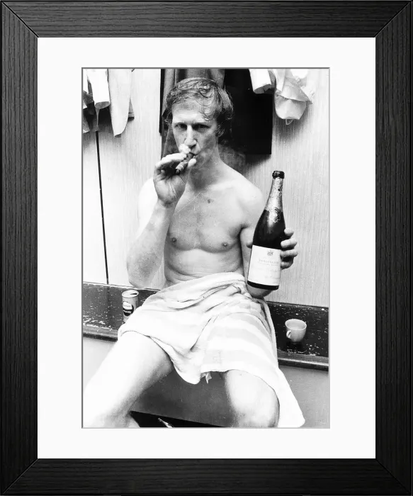 Framed Print : Jack Charlton of Leeds enjoys a cigar and champagne 1971 after winning the European Framed Print : Jack Charlton of Leeds enjoys a cigar and champagne 1971 after winning the European