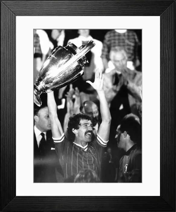 Framed Print : Graeme Souness of Liverpool holds European Cup 1984 after beating Roma 4-2 after