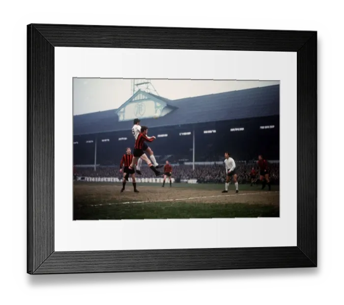 Framed Print : Jimmy Greaves football player. Tottenham Hotspur v Manchester City, 1969