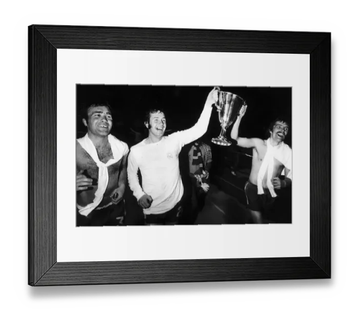 Framed Print : European Cup Winners Cup Final Replay in Athens May 1971 Chelsea 2 v Real Madrid 1