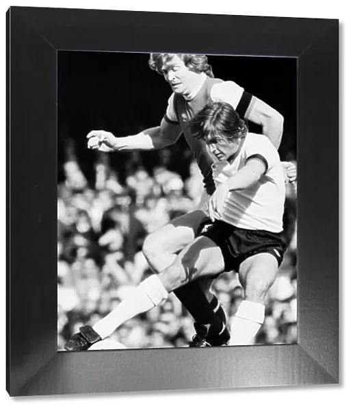 Kenny Dalglish footballer Liverpool FC and Willie Young Arsenal FC 1981