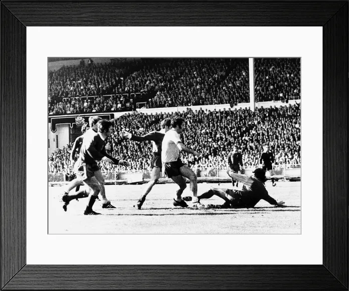 Framed Print : 1971 FA Cup Final at Wembley Stadium May 1971 Arsenal 2 v Liverpool 1