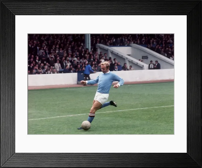 Framed Print : Francis Lee of Manchester City Framed Print : Francis Lee of Manchester City