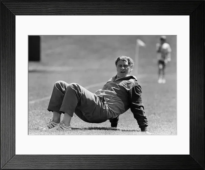  : Football World Cup 1986 England manager Bobby Robson at a training session