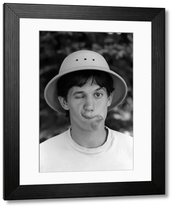 : Gary Lineker gurning while resting during World Cup 1986 : Gary Lineker gurning while resting during World Cup 1986