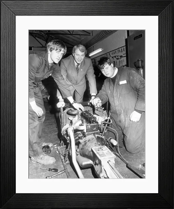 Framed Print : England football manager Bobby Robson visiting a training centre for young people Framed Print : England football manager Bobby Robson visiting a training centre for young people