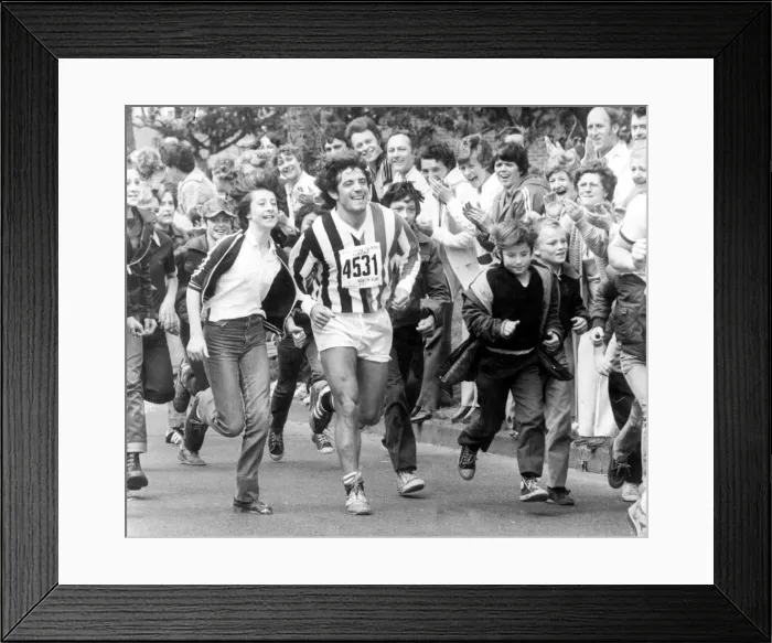 Framed Print : Newcastle player Kevin Keegan is joined by supporters on the Great North Run, in 1981 Framed Print : Newcastle player Kevin Keegan is joined by supporters on the Great North Run, in 1981