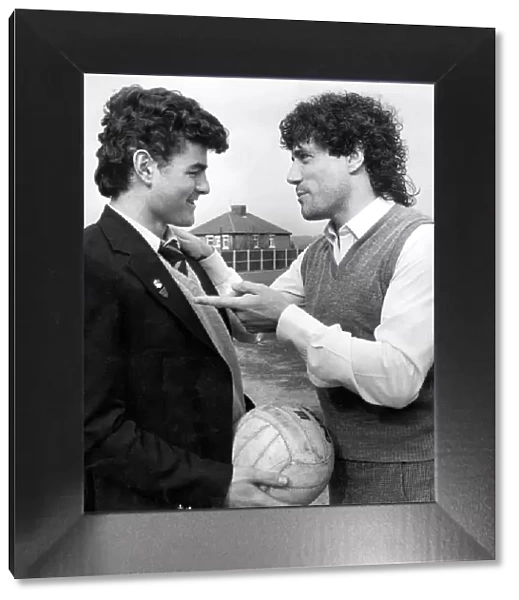 Kevin Keegan gives advice to Newcastle schoolboy Ian Bogie on his Wembley debut