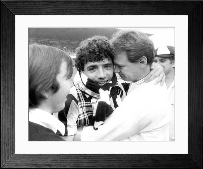 Framed Print : Newcastle United skipper Kevin Keegan with fans Circa 1983