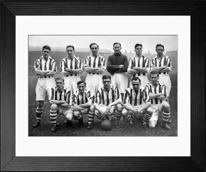 Framed Print : Huddersfield Town Football Club team group From the left. Backrow, Glazzard, J Framed Print : Huddersfield Town Football Club team group From the left. Backrow, Glazzard, J