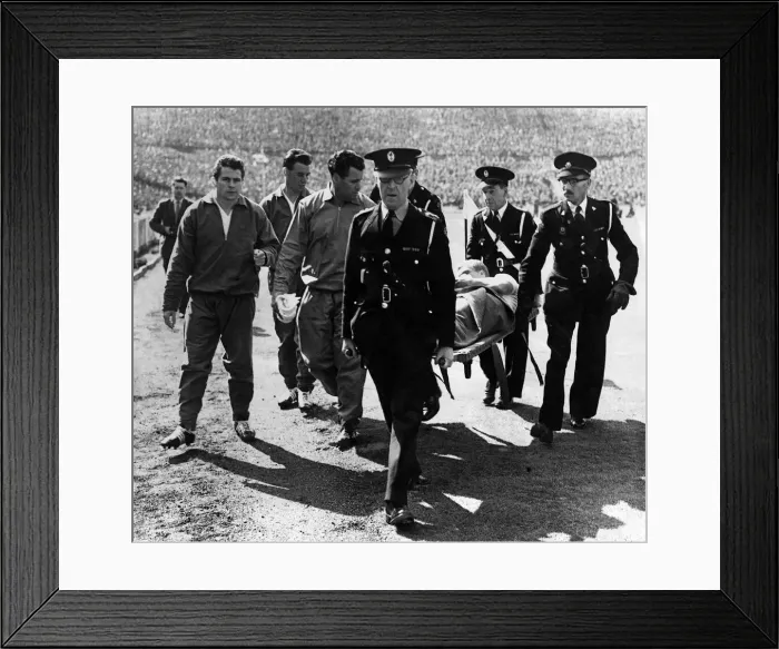 Framed Print : International football match at Wembley. Flowers, Englands left-half Framed Print : International football match at Wembley. Flowers, Englands left-half