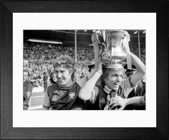 Framed Print : FA Cup Final at Wembley Stadium West Ham 2 v Fulham 0 West Ham players Framed Print : FA Cup Final at Wembley Stadium West Ham 2 v Fulham 0 West Ham players