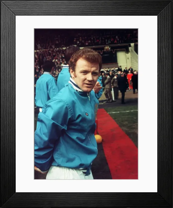 Framed Print : Footballer Billy Bremner of Leeds United Utd before the 1970 FA Cup Final against Chelsea
