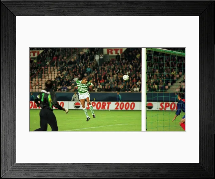 Framed Print : European Cup Winners Cup Second Round First Leg match October 1995 Paris Saint