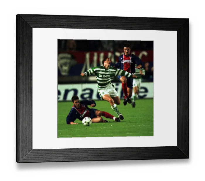 Framed Print : European Cup Winners Cup Second Round First Leg match at Parc Des Princes October 1995 Framed Print : European Cup Winners Cup Second Round First Leg match at Parc Des Princes October 1995