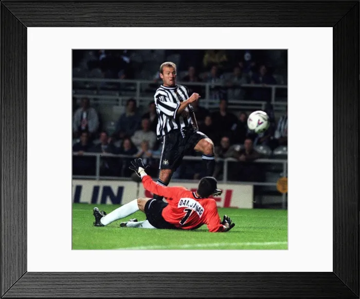 Framed Print : European Cup Winners Cup First Round First Leg Newcastle United 2 v Partizan Framed Print : European Cup Winners Cup First Round First Leg Newcastle United 2 v Partizan