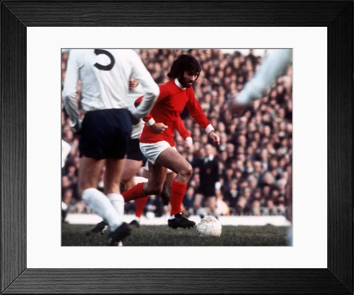 Framed Print : Manchester Uniteds George Best in action against Tottenham Hotspur November 1970 Framed Print : Manchester Uniteds George Best in action against Tottenham Hotspur November 1970