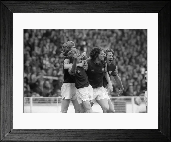 Framed Print : Alan Taylor after scoring for West Ham in FA cup final 1975 against Fulham Framed Print : Alan Taylor after scoring for West Ham in FA cup final 1975 against Fulham