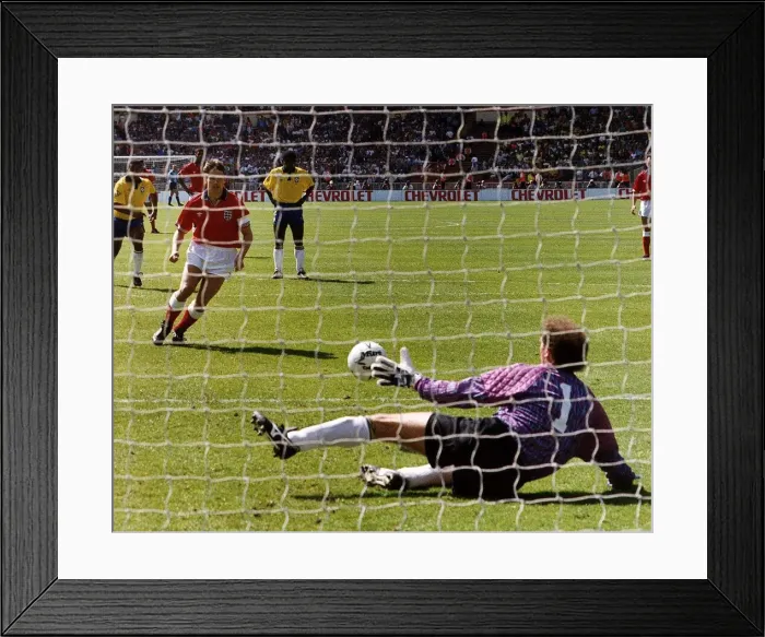 Framed Print : England footballer Gary Lineker scuffs the ground and miskicks his 10th penalty Framed Print : England footballer Gary Lineker scuffs the ground and miskicks his 10th penalty