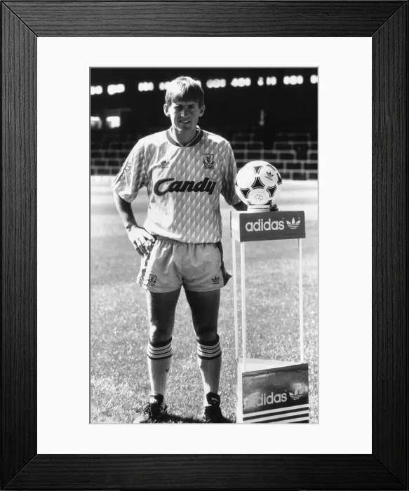Framed Print : Liverpool footballer and manager Kenny Dalglish November 1989 Framed Print : Liverpool footballer and manager Kenny Dalglish November 1989