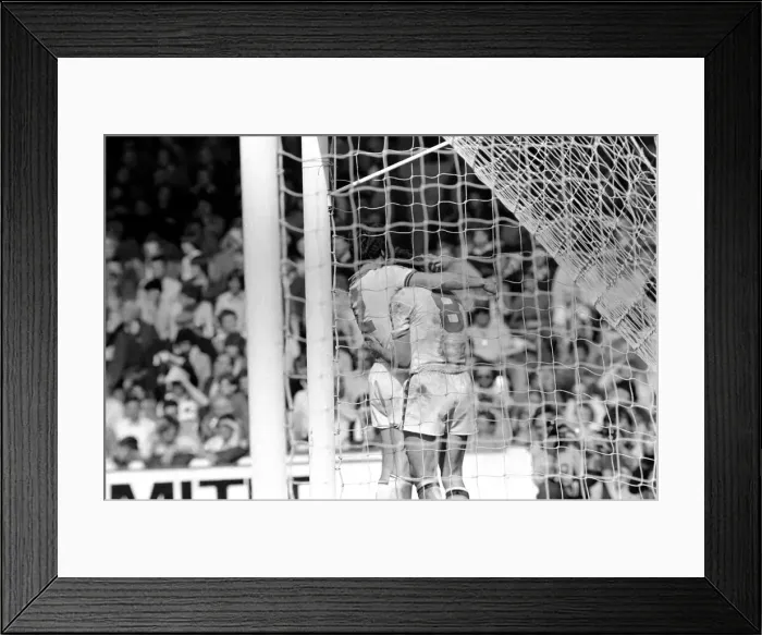 Framed Print : F.A Cup Semi Final - West Ham 1 v. Everton 1. April 1980 LF02-26-092 *** Local Caption Framed Print : F.A Cup Semi Final - West Ham 1 v. Everton 1. April 1980 LF02-26-092 *** Local Caption