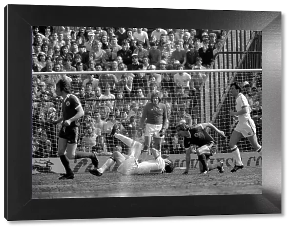 F.A Cup Semi Final - West Ham 1 v. Everton 1. April 1980 LF02-26-032 *** Local Caption