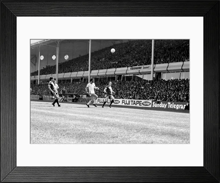 Framed Print : F.A Cup Semi Final - West Ham 1 v. Everton 1. April 1980 LF02-26-026 *** Local Caption Framed Print : F.A Cup Semi Final - West Ham 1 v. Everton 1. April 1980 LF02-26-026 *** Local Caption