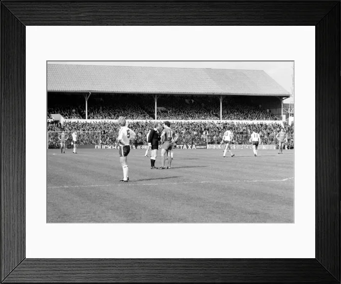Framed Print : Tottenham Hotspur 2 v. Liverpool 0. March 1980 LF02-18-151 Local Caption Division Framed Print : Tottenham Hotspur 2 v. Liverpool 0. March 1980 LF02-18-151 Local Caption Division