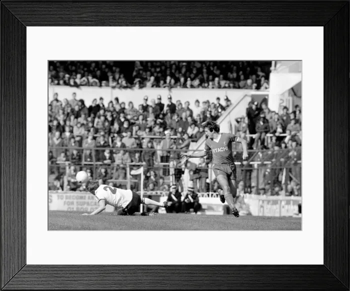 Framed Print : Tottenham Hotspur 2 v. Liverpool 0. March 1980 LF02-18-140 Local Caption Division Framed Print : Tottenham Hotspur 2 v. Liverpool 0. March 1980 LF02-18-140 Local Caption Division