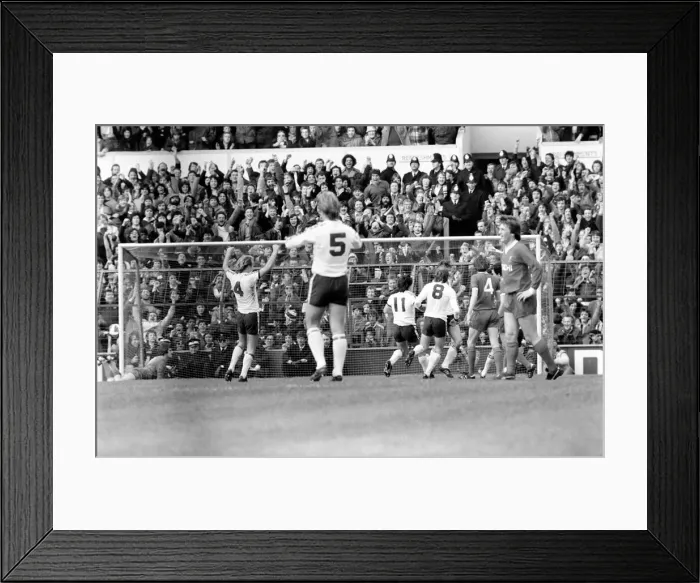Framed Print : Tottenham Hotspur 2 v. Liverpool 0. March 1980 LF02-18-103 Local Caption Division Framed Print : Tottenham Hotspur 2 v. Liverpool 0. March 1980 LF02-18-103 Local Caption Division