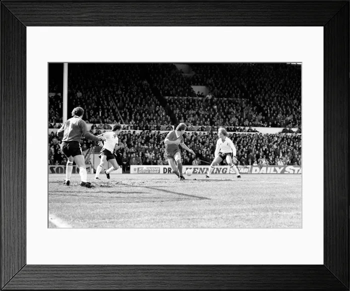 Framed Print : Tottenham Hotspur 2 v. Liverpool 0. March 1980 LF02-18-093 Local Caption Division Framed Print : Tottenham Hotspur 2 v. Liverpool 0. March 1980 LF02-18-093 Local Caption Division