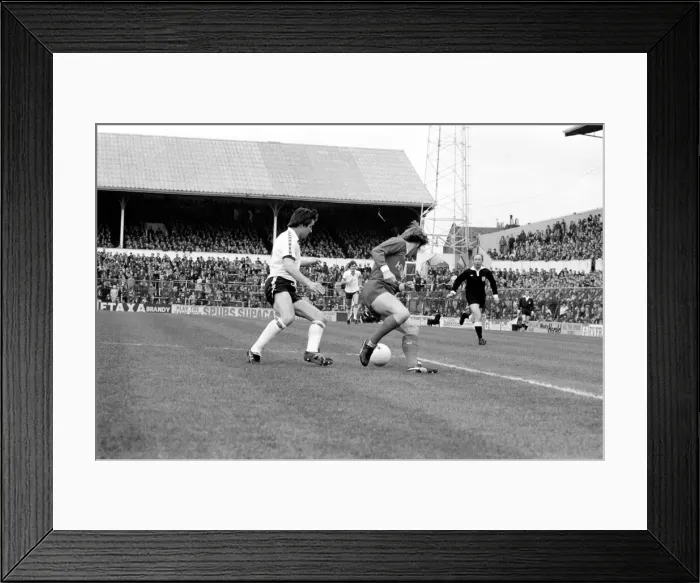 Framed Print : Tottenham Hotspur 2 v. Liverpool 0. March 1980 LF02-18-037 Local Caption Division Framed Print : Tottenham Hotspur 2 v. Liverpool 0. March 1980 LF02-18-037 Local Caption Division