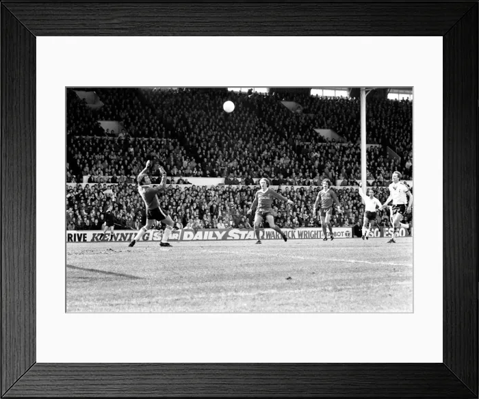 Framed Print : Tottenham Hotspur 2 v. Liverpool 0. March 1980 LF02-18-082 Local Caption Division Framed Print : Tottenham Hotspur 2 v. Liverpool 0. March 1980 LF02-18-082 Local Caption Division