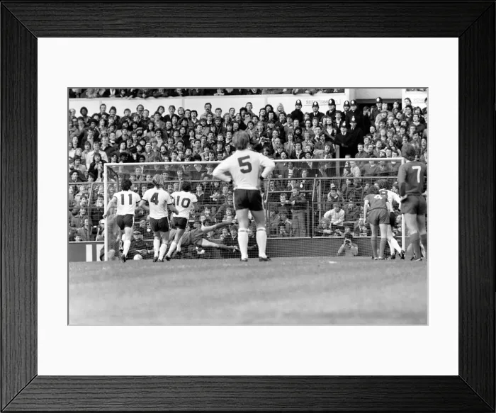 Framed Print : Tottenham Hotspur 2 v. Liverpool 0. March 1980 LF02-18-069 Local Caption Division Framed Print : Tottenham Hotspur 2 v. Liverpool 0. March 1980 LF02-18-069 Local Caption Division