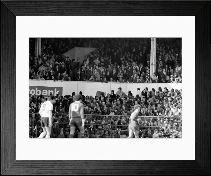Framed Print : Tottenham Hotspur 2 v. Liverpool 0. March 1980 LF02-18-008 Local Caption Division Framed Print : Tottenham Hotspur 2 v. Liverpool 0. March 1980 LF02-18-008 Local Caption Division