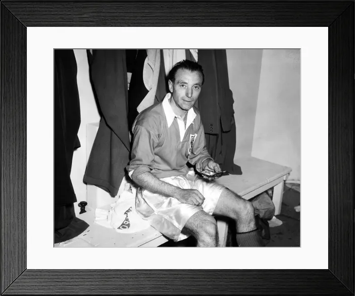 Framed Print : 1953 FA Cup Final Stanley Matthews of Blackpool with his winners medal Framed Print : 1953 FA Cup Final Stanley Matthews of Blackpool with his winners medal