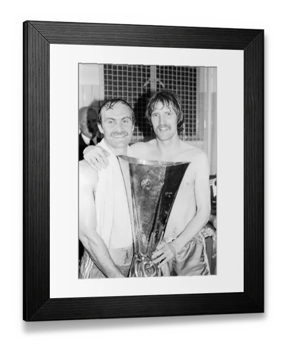 Framed Print : UEFA CUP Final Second Leg at the Olympic Stadium in Amsterdam May 1981 AZ 67 Framed Print : UEFA CUP Final Second Leg at the Olympic Stadium in Amsterdam May 1981 AZ 67