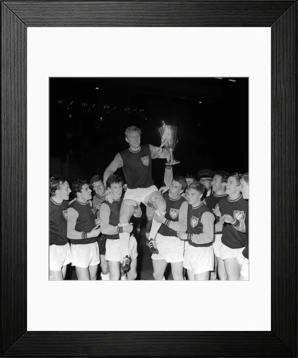 Framed Print : European Cup winners Cup Final at Wembley Stadium May 1965 West Ham United v 1860