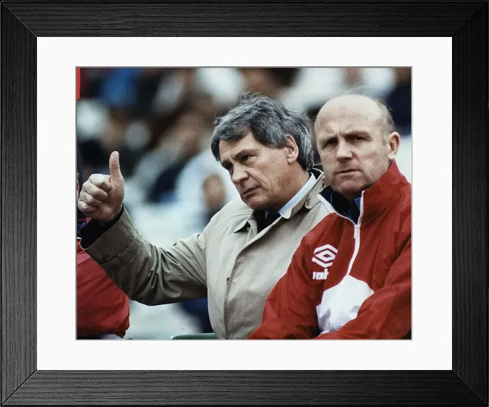 Framed Print : England manager Bobby Robson fwith assistant Don Howe Circa 1988 Framed Print : England manager Bobby Robson fwith assistant Don Howe Circa 1988