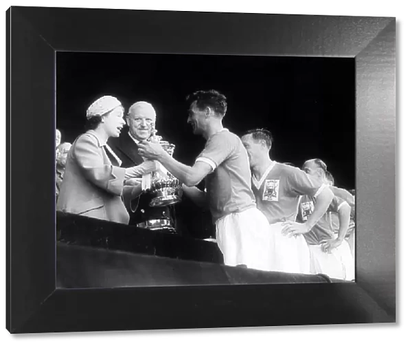 FA Cup Final 1959 Nottingham Forest v Luton Town Jack Burkitt captain of Forest