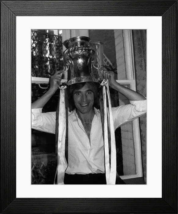 Framed Print : Billy Bonds the West Ham Captain with the FA Cup on his head at the Town Hall reception Framed Print : Billy Bonds the West Ham Captain with the FA Cup on his head at the Town Hall reception
