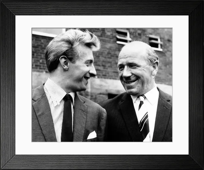 Framed Print : Manchester United manager Sir Matt Busby with Denis Law 1965 Framed Print : Manchester United manager Sir Matt Busby with Denis Law 1965