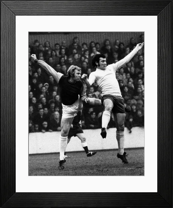 Framed Print : Bobby Moore West Ham Arsenal football 1971 Framed Print : Bobby Moore West Ham Arsenal football 1971