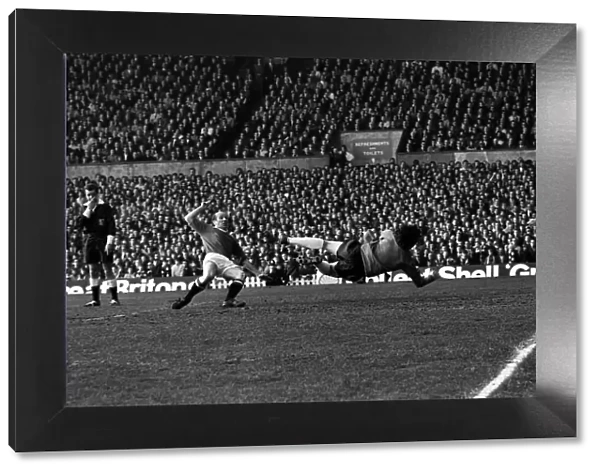 FA Cup Sixth Round match at Old Trafford March 1972. Manchester United 1 v Stoke City 1