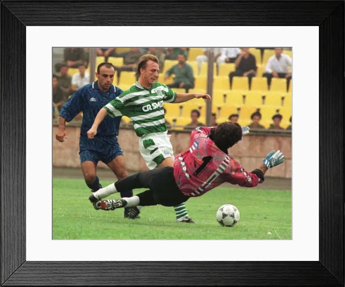 Framed Print : European Cup Winners Cup First Round Second Leg at Celtic Park September 1995 Framed Print : European Cup Winners Cup First Round Second Leg at Celtic Park September 1995