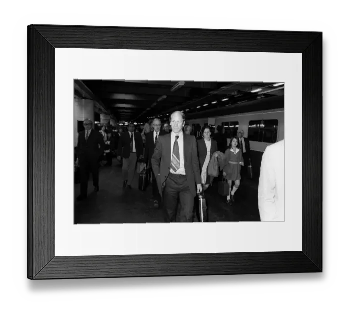 Framed Print : Bobby Charlton arrives in London to play his last game for Manchester United against