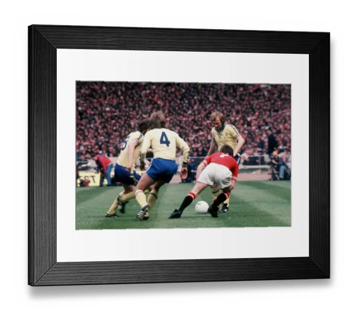 Framed Print : 1976 FA Cup Final at Wembley May 1976 Southampton 1 v Manchester United 0