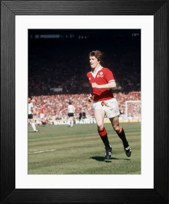Framed Print : 1977 FA Cup Final at Wembley Stadium May 1977 Manchester United 2 v Liverpool 1
